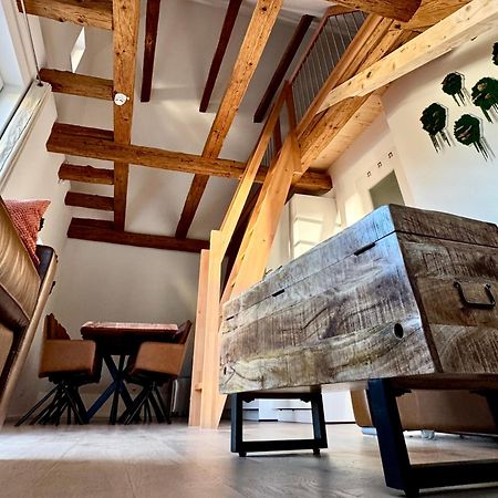 Апартаменты Wood World Luxury - Massage - Bergblick - Tranpolin- Parken Маркдорф Экстерьер фото