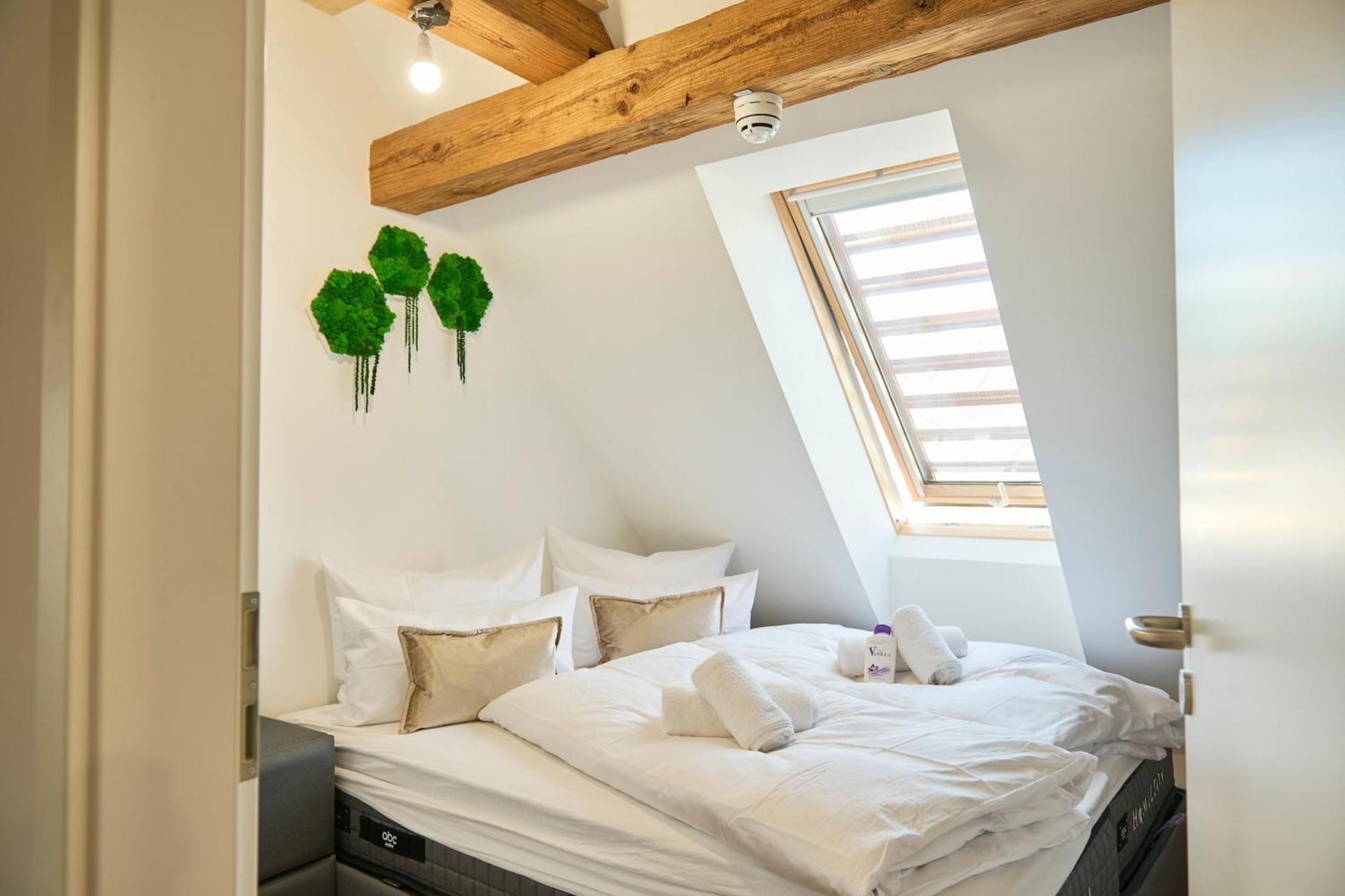 Апартаменты Wood World Luxury - Massage - Bergblick - Tranpolin- Parken Маркдорф Экстерьер фото