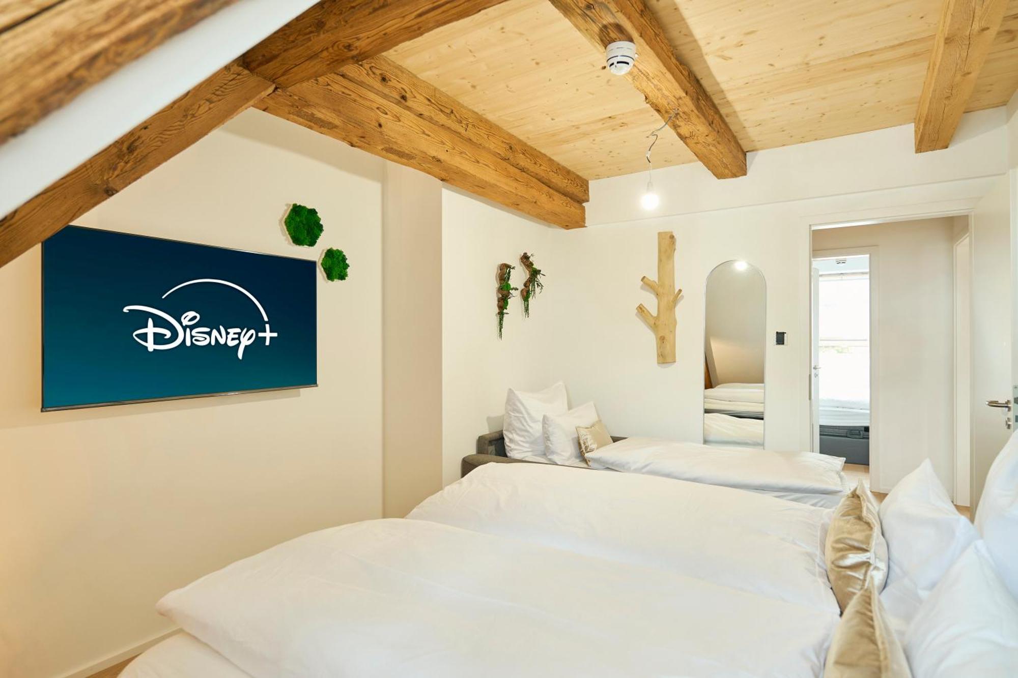 Апартаменты Wood World Luxury - Massage - Bergblick - Tranpolin- Parken Маркдорф Экстерьер фото