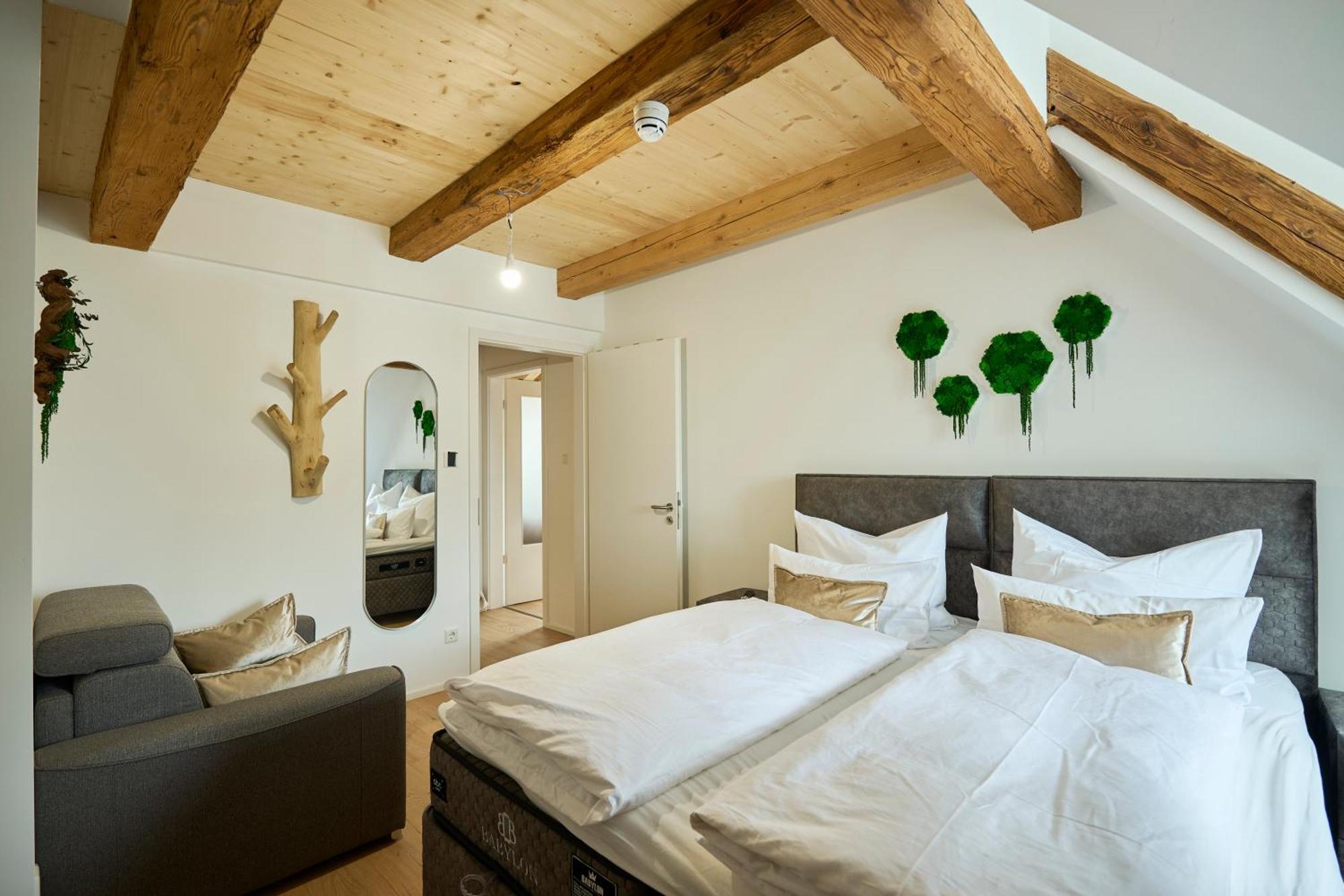 Апартаменты Wood World Luxury - Massage - Bergblick - Tranpolin- Parken Маркдорф Экстерьер фото