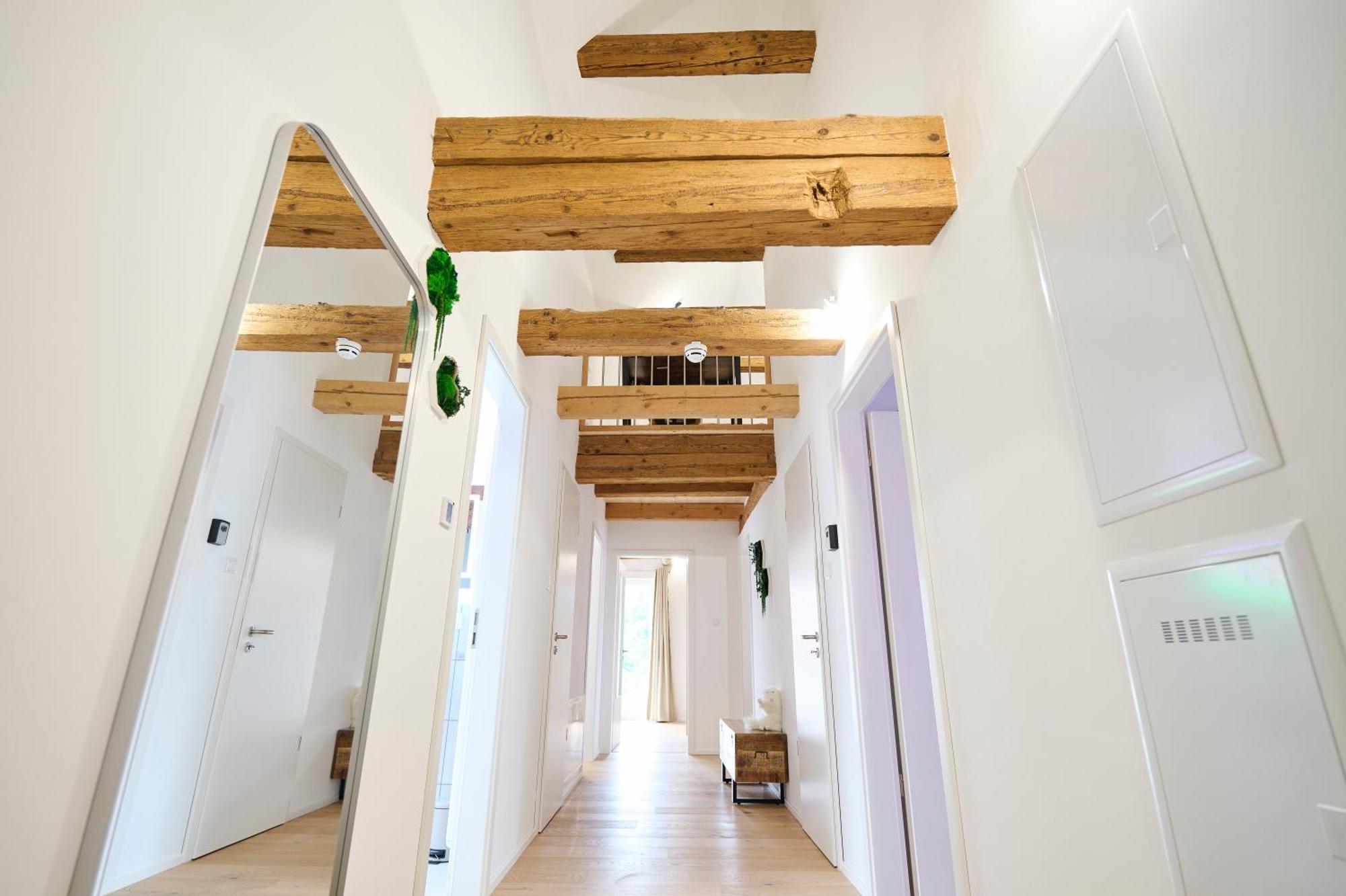 Апартаменты Wood World Luxury - Massage - Bergblick - Tranpolin- Parken Маркдорф Экстерьер фото